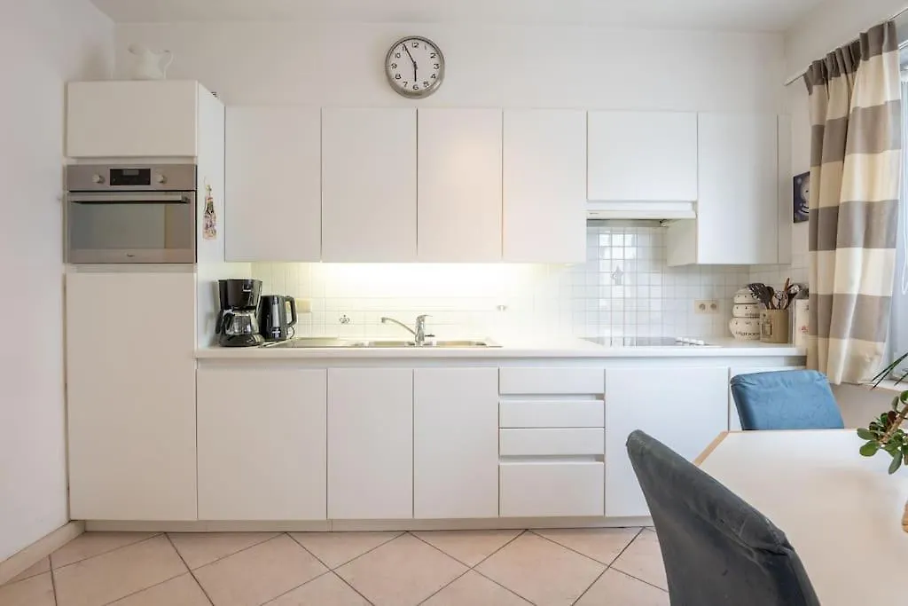 Appartement Met Groot Terras Aan De Zee Ostende Apartmán