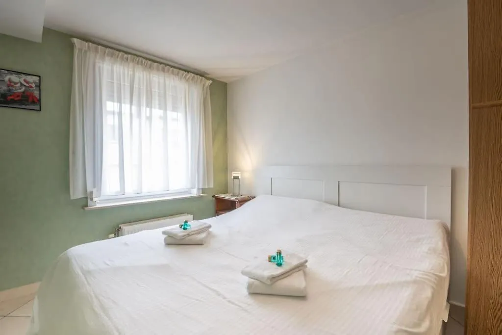 Appartement Met Groot Terras Aan De Zee Ostende 0*,